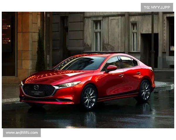 全新一代马自达3曝光，轿跑风格，配大尾翼，搭载2.5T+四驱